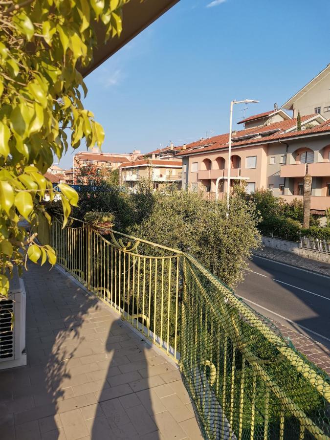 Il Tulipano Apartment ซานบาร์โตโลเมโอ อัล มาเร ภายนอก รูปภาพ