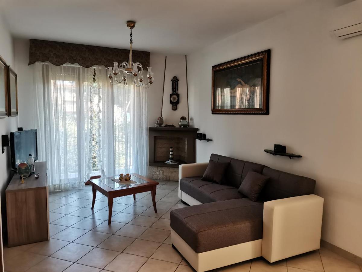 Il Tulipano Apartment ซานบาร์โตโลเมโอ อัล มาเร ภายนอก รูปภาพ